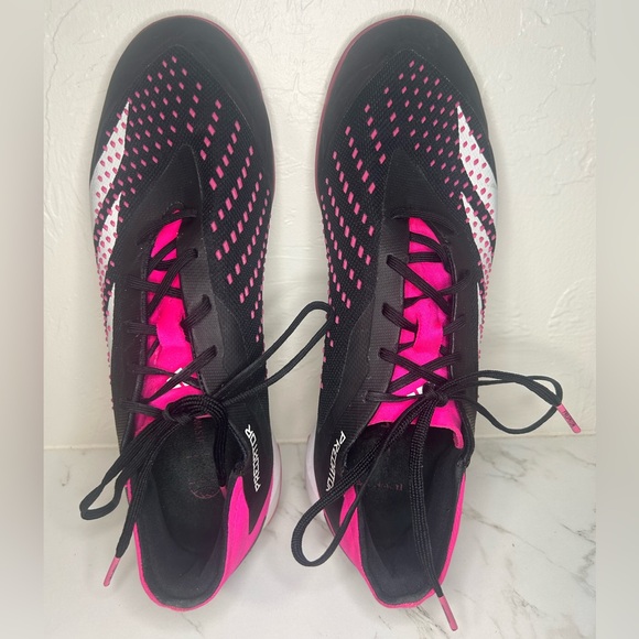 Adidas Predator Accuracy.3 Turf Soccer Shoe (Team Shock Pink) size 7.5 - Picture 1 of 9